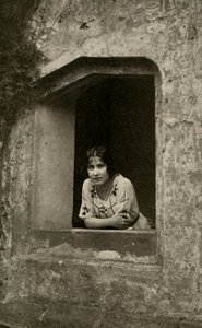 Hertiginnan i Bisham Abbey, 1928. av Unbekannt