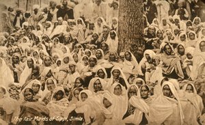 The Fair Maids of Sippi, Simla, c1918-c1939. av Unbekannt
