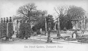 The French Gardens, Chatsworth House, Derbyshire, sent 1800- eller tidigt 1900-tal av Unbekannt