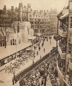 Den gyllene bussen lämnar klostret den 12 maj 1937 av Unbekannt