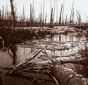 Floden Ailette, norra Frankrike, c1914-c1918 av Unbekannt