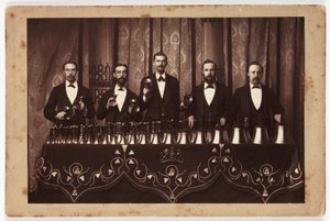 The Royal Hand Bell Ringers av Unbekannt