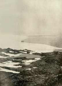 Skeppet utanför Pram Point, strax före avresan mot norr, c1908, 1909 av Unbekannt