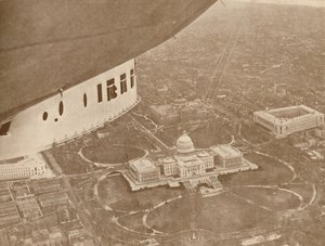 Det amerikanska luftskeppet Los Angeles flyger över Washington, 1927 av Unbekannt