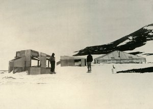 Discovery Expeditionens vinterkvarter vid Hut Point, c1908, 1909. av Unbekannt