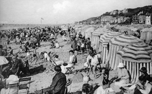 Stranden, Trouville, Frankrike, c1920-talet av Unbekannt