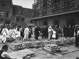 Ostmarknaden på fredag, Alkmaar, Nederländerna, c1934 av Unbekannt
