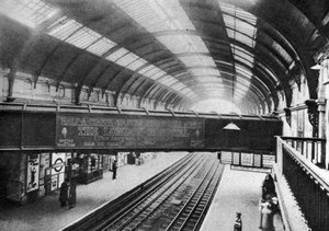 Westbourne-akveduktens gång över Sloane Square Station, London, 1926-1927 av Unbekannt