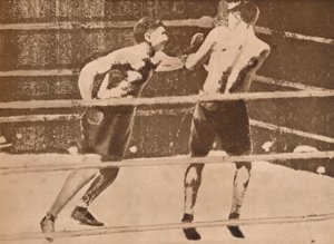 De första trådlösa fotografierna från Amerika o England skickades den 25 september. - Dempsey mot Tunn av Unbekannt