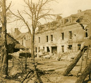Glasbruket i Soissons, norra Frankrike, c1914-c1918 av Unbekannt
