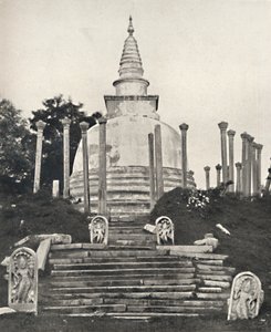Thuparama Dagoba zu Anuradhapura, 1926 av Unbekannt
