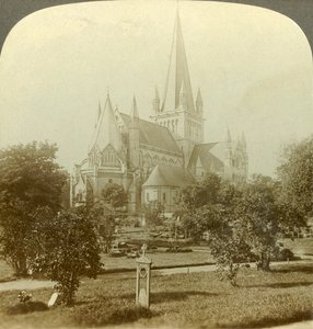 Trondhjems katedral, vars traditioner sträcker sig tillbaka åtta århundraden, Norge, c1905. av Unbekannt