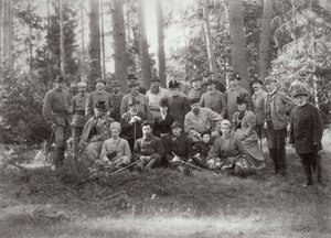 Tsar Alexander III med familj och vänner på jakt i Bialowieza-skogen, Ryssland, 1894 av Unbekannt