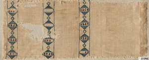 Två fragment av en halsduk eller huvudbonad, 1300-tal. av Unbekannt