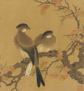 Två krönade fåglar på en gren, höstlöv, Qingdynastin, 1700-tal. av Unbekannt