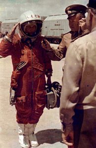 Valentina Tereshkova, rysk kosmonaut, Baikonur Cosmodrome, USSR, 16 juni 1963 av Unbekannt