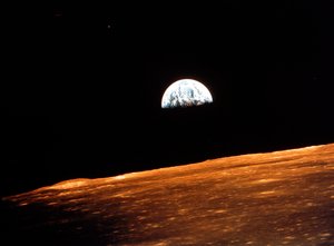 Vy över jorden från Apollo 10 som kretsar kring månen, 1969 av Unbekannt