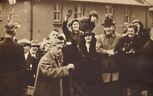 Wales vet hur man hejar, 1936 1937 av Unbekannt