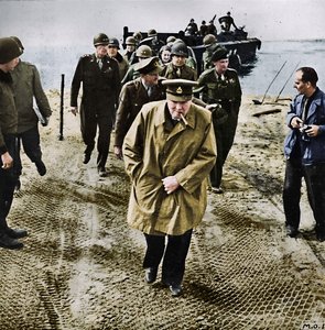 Winston Churchill över Rhen. Ut i Tyskland! Onwards to Victory!, 1945 av Unbekannt