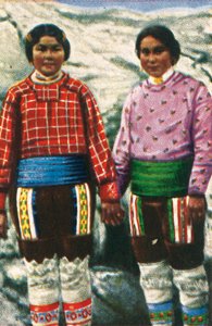Unga inuitkvinnor, Grönland, c1928. av Unbekannt