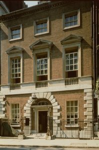 Ingång till nr. 44 Berkeley Square, London av Unbekannt Unbekannt