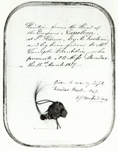 Hår klippt från kejsar Napoleons huvud av Giovanni Natale Santini och gett av honom till William Temple Franklin, 1816 (hår) av Unbekannt Unbekannt