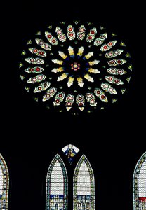 Marigold Window eller St.Catherines Window, c.1515. De röda och vita rosorna firar föreningen av husen York och Lancaster genom Henry VIIs äktenskap. av Unbekannt Unbekannt