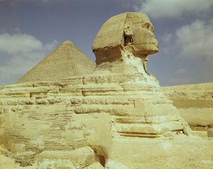 Sfinxen och den stora pyramiden i Khufu i Giza, Gamla kungariket, c.2613-2494 f.Kr.