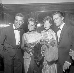 Skådespelarna Renato Salvatori, Annie Girardot, Romy Schneider och Alain Delon vid den 21:a filmfestivalen i Venedig (s/v foto)