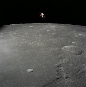 Apollo 12 månmodul Orädd landning på månens yta i stormarnas hav av Unbekannt