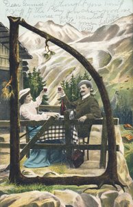 D: En man och en kvinna som sitter vid ett bord framför en fjällstuga klirrar i glas, ett glas vin i händerna - Alfabetets tecken Ref Th. E., L. Theochrom - Serie 994. Theodor Eisman, förläggare, Leipzig av Unbekannt