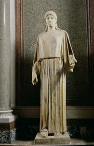 Kvinnlig figur som bär en peplos, grekisk (marmor) av Unbekannt