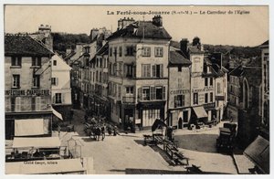 Ile de France, Seine et Marne (77), Ferte-sous-Jouarre (Ferte-sous-Jouarre): kyrkans vägskäl - Vykort sent 1800-tal - början av 1900-talet av Unknown