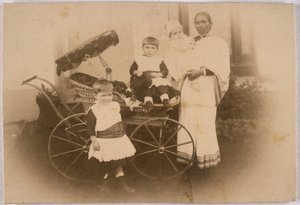 Indisk ayah med sina europeiska skyddslingar, ca 1870 av Unbekannt