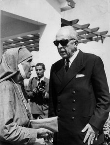 Kung Paul 1:a av Grekland och prinsessan Andrew av Grekland (svärmor till Elizabeth II) 18 september av Unbekannt