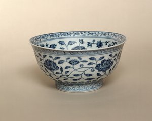 Ming blå och vit skål, Hsuan-te märke (1426-35) av Unbekannt