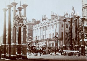 Park Lane dekoreras för drottning Victorias diamantjubileum av Unbekannt