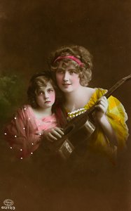 Vykort föreställande två kvinnor med en gitarr, "Album para Tarjetas postales" av Unbekannter Künstler