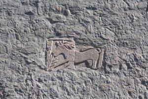 Saint Mauro kupol, kyrka, låg relief, Maniago, Friuli, Italien av Unbekannt