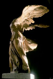 Sidovy av Segern från Samothrace (parisk marmor) (se även 94601-03 och 154093) av Unbekannt