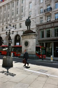 Staty av James Henry Greathead, London (foto) av Unbekannt