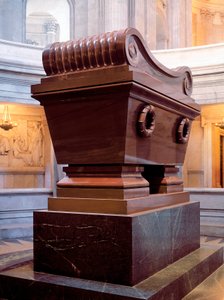 Grav av militärmannen och kejsaren av den franske Napoleon I Bonaparte (1769-1821). Paris. De invalider. ©AISA/Leemage av Unbekannt