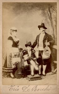 Bocchi Trio, Lombardiet, ca 1880 (s/v foto) av Unbekannter Künstler