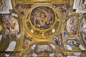 Utsikt över kupolen, pendentiverna, transpetens fel och förkoren med fresker av Baciccia, Gesù-kyrkan, Rom, Italien (foto) av Unbekannter Künstler