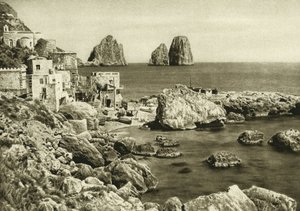 Utsikt över faraglioni från ön Capri till Marina Piccola av Unbekannt