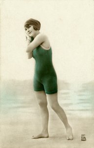 Frau im Badeanzug, ca. Anfang 1900 (Postkarte) von 