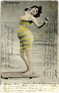 Frauen in Badeanzügen, ca. frühe 1900er (Postkarte)