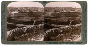 Jerusalem, sett från sydost, visar platsen för templet, Palestina, 1900-talet. av Underwood and Underwood