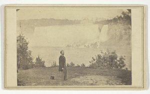 Utan titel (Man vid Niagarafallen) av Unknown