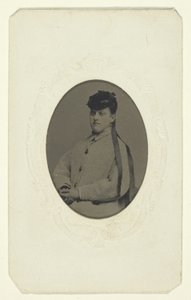 Utan titel (Porträtt av en kvinna i hatt) av Unknown